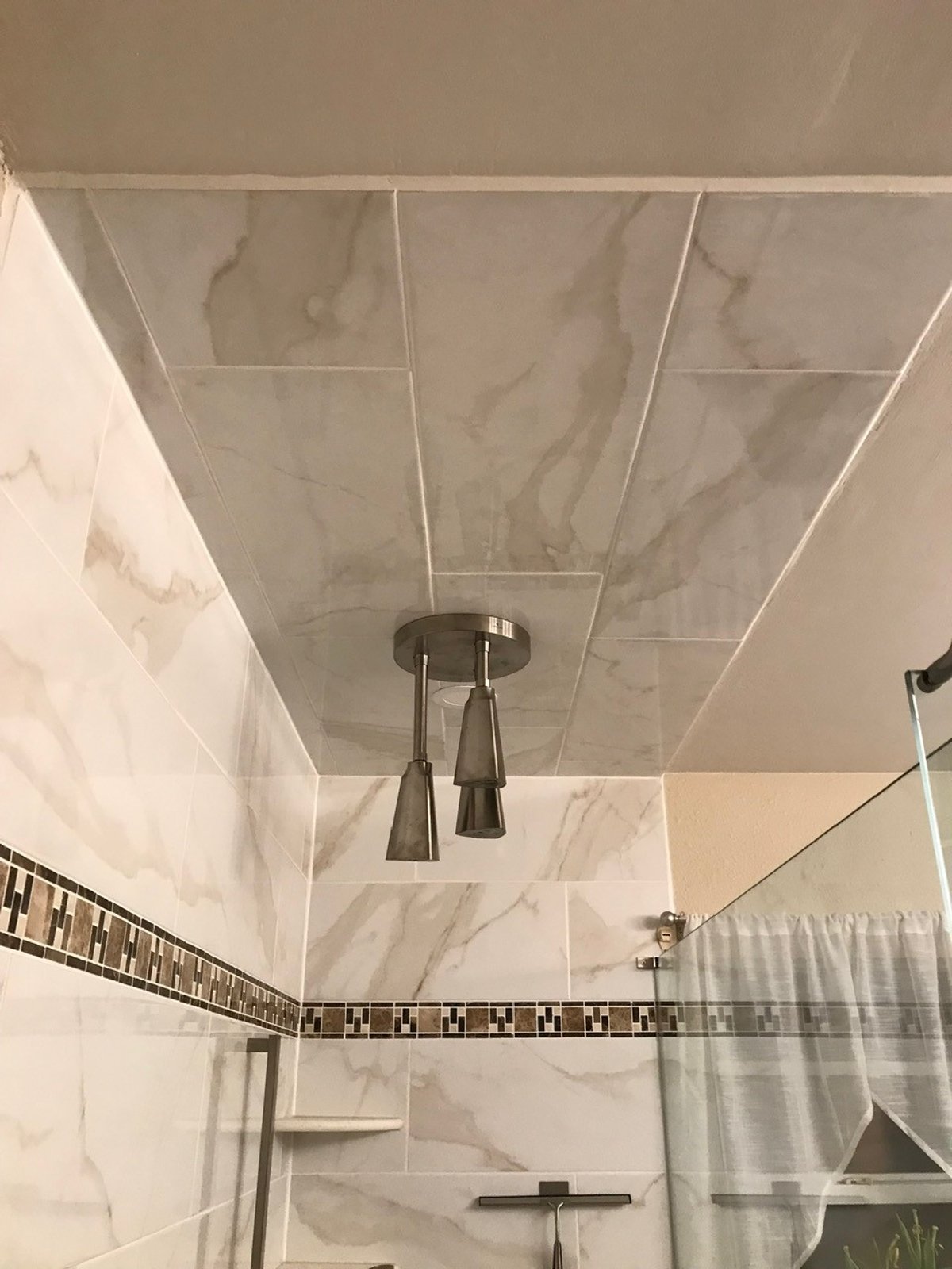 In-ceiling rain shower head
